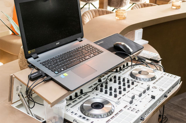 DJ- und Tontechnik der Destino Eventlocation in Pinneberg